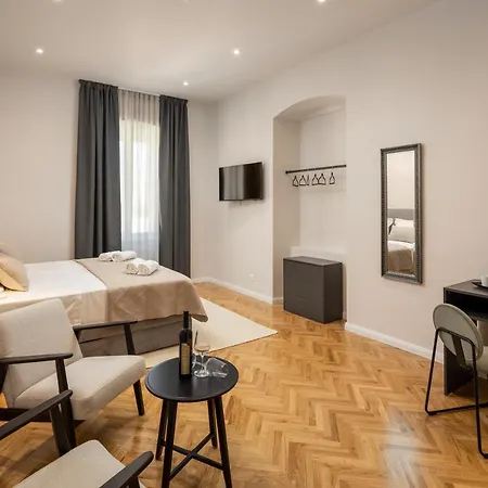 Apartment Boutique Lux Odello Old Town